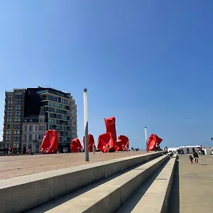 Gezellige 1 Slaapkamer, 3pers,strand,zee 50m , Ostende Belgique